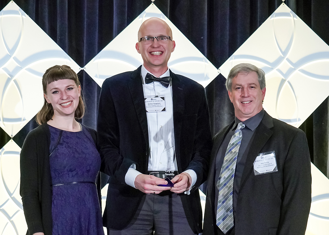 
2018 Seattle Moving the Market Award, credit Alabastro Photography