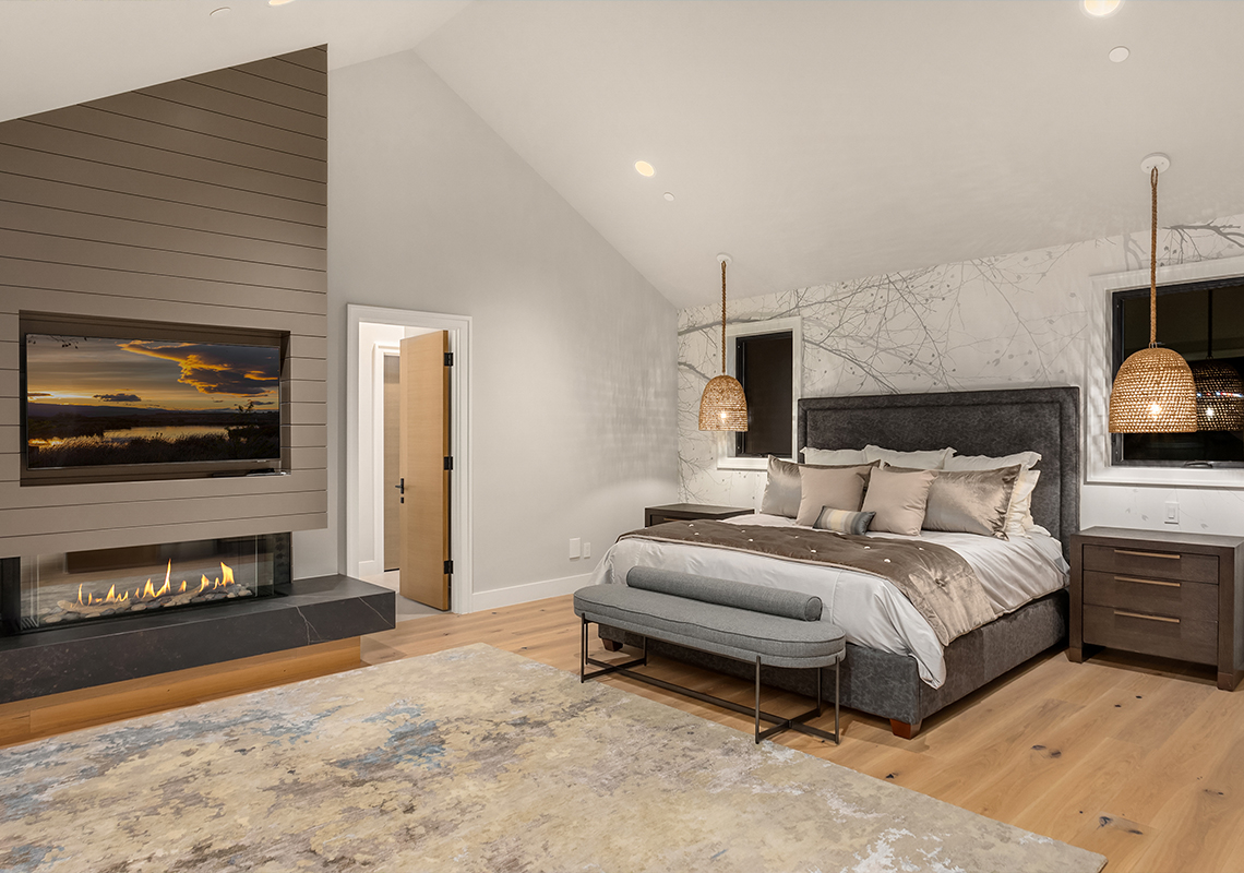 Lochwood-Lozier Northwest Idea House bedroom